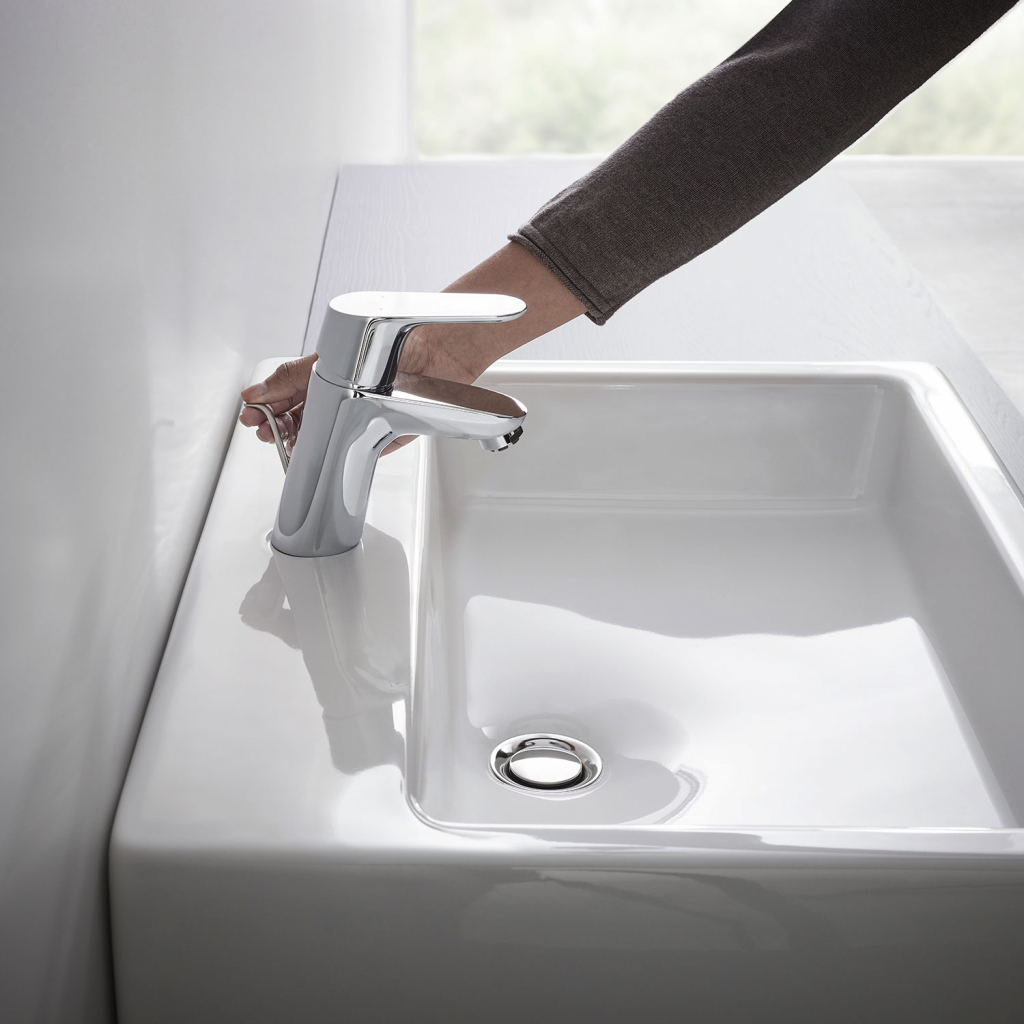 Hansgrohe Focus 31539000 Close Up Lifestyle Image 1024x1024 